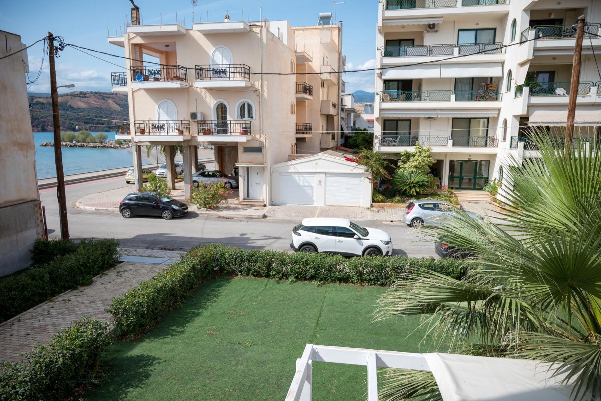 Coconut Blue Apartment Itea Exterior photo